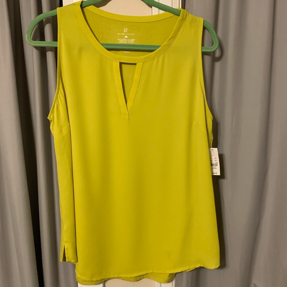 NY&Co tank